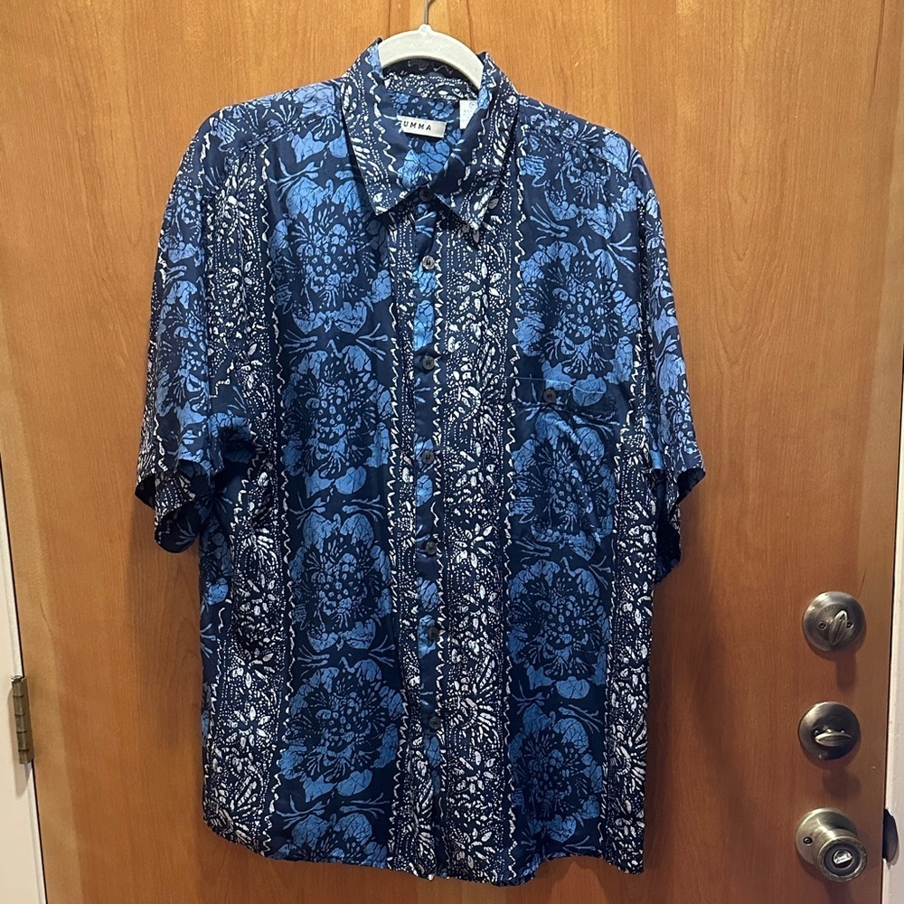 Summa 100% Silk. Size M